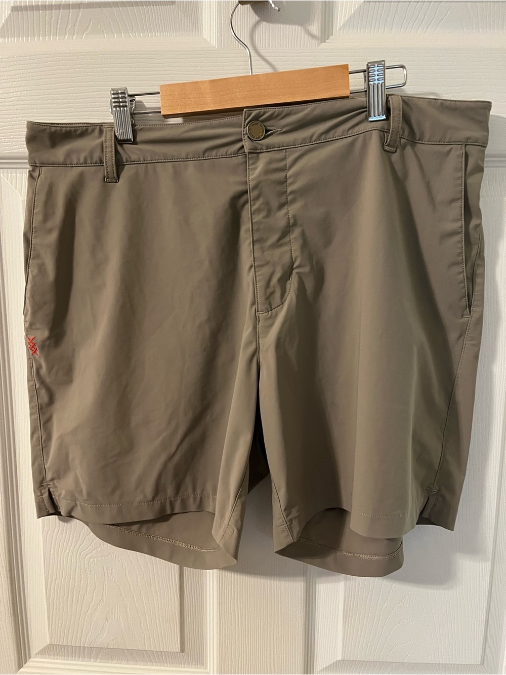 RHÔNE Men’s Grey Shorts (has some minor staining-see pictures)